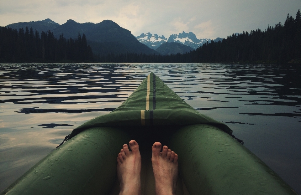 Sea water boat feet