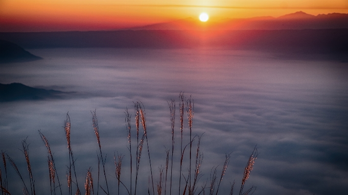 Sea horizon mountain light Photo