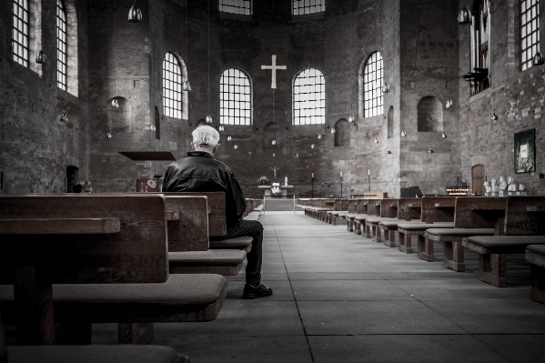 Person street alley religion Photo