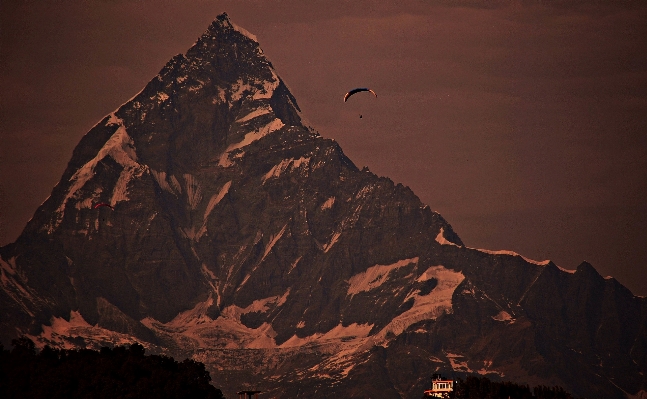 Foto Rock montaña nieve amanecer