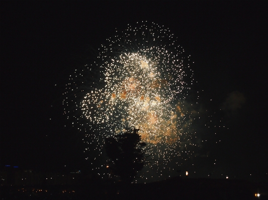 Gece yeniden yaratma havai fişek etkinlik Fotoğraf