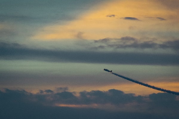 Horizon wing cloud sky Photo