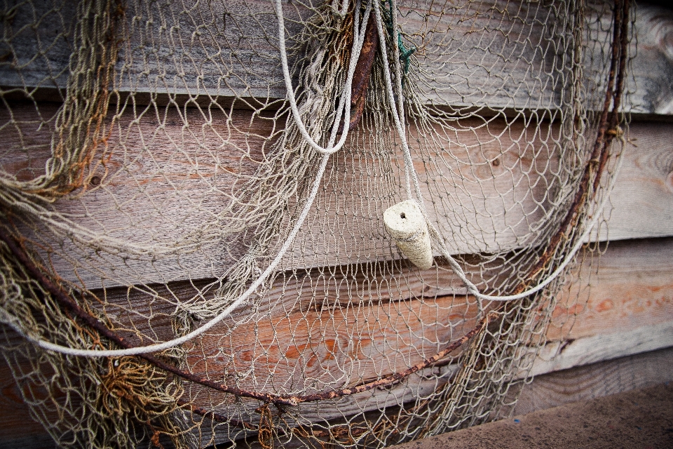 Holz käfig eisen fischernetz
