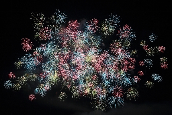 Foto Noche recreación fuegos artificiales evento