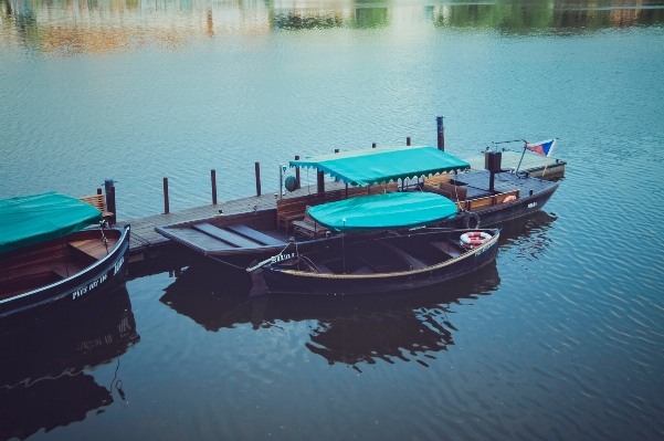 Sea water dock boat Photo