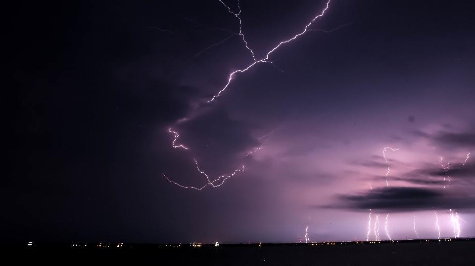 Atmosfera tempo atmosferico tempesta fulmine