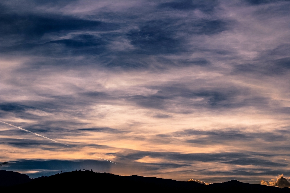 Draussen horizont silhouette berg