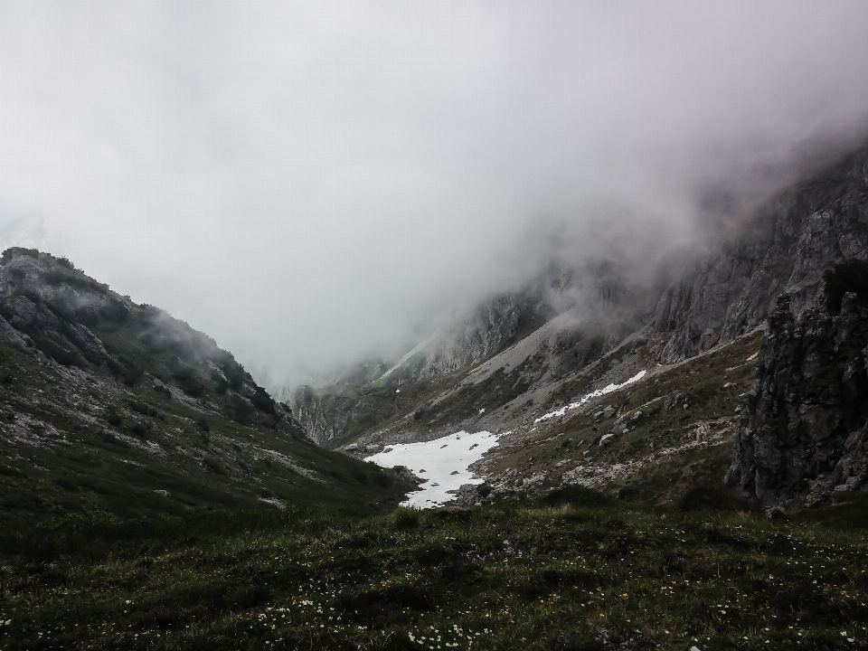 Paesaggio natura selvaggia
 montagna