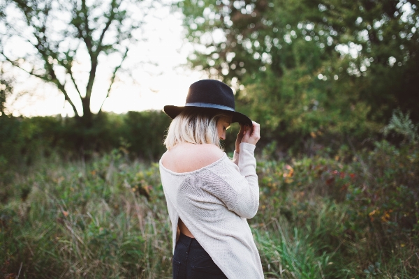 Grass girl woman field Photo