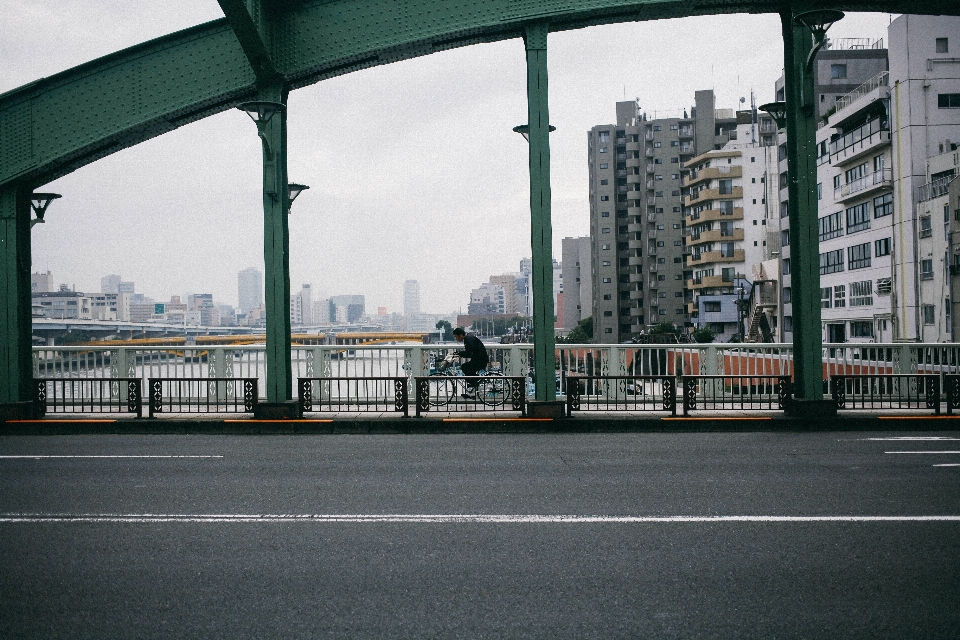 Die architektur straße brücke fahrrad