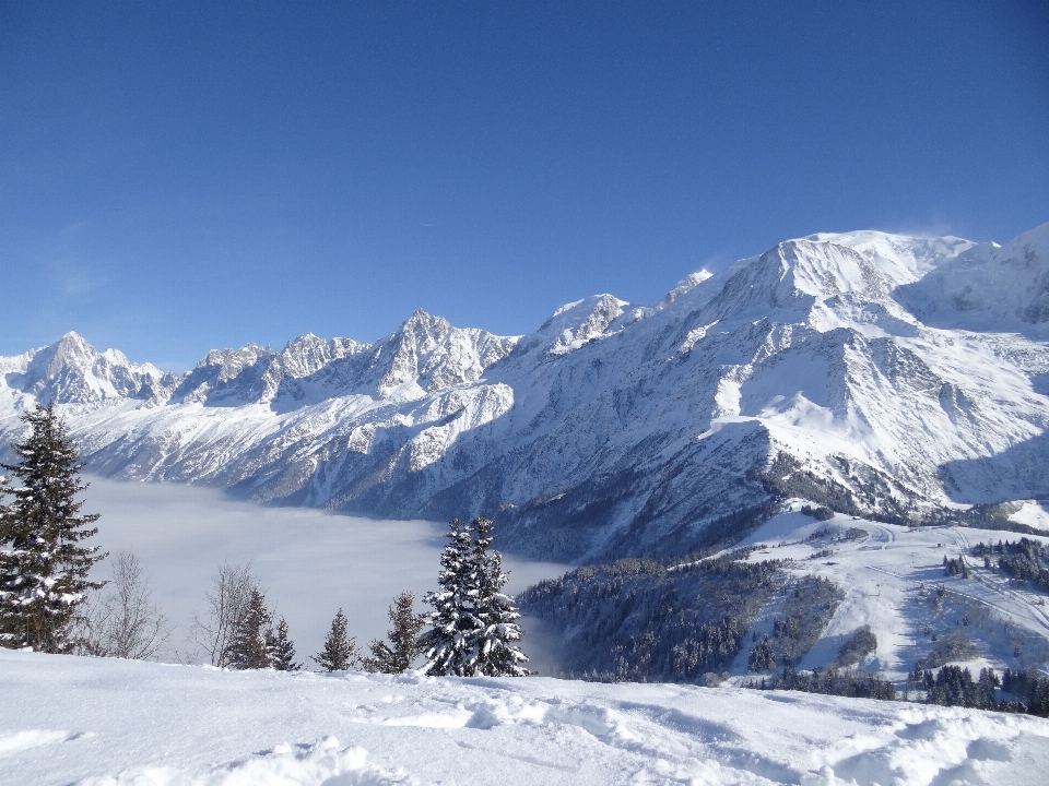 Montagne neige hiver chaîne de montagnes
