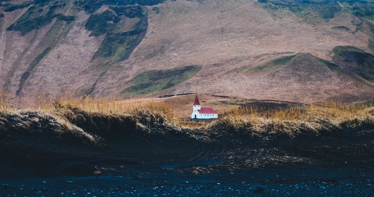 Sea coast ocean mountain Photo