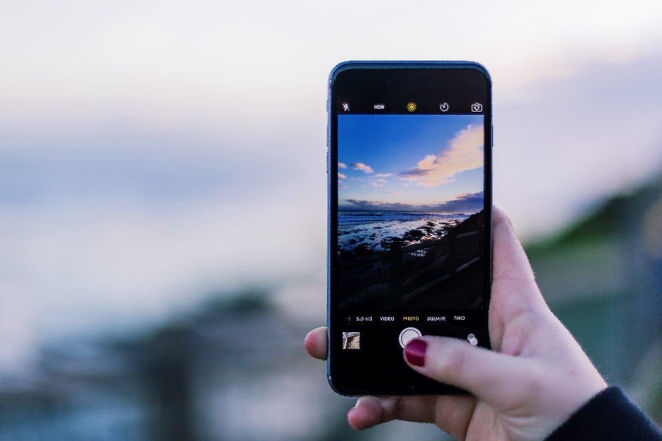 Smartphone mano tecnología teléfono