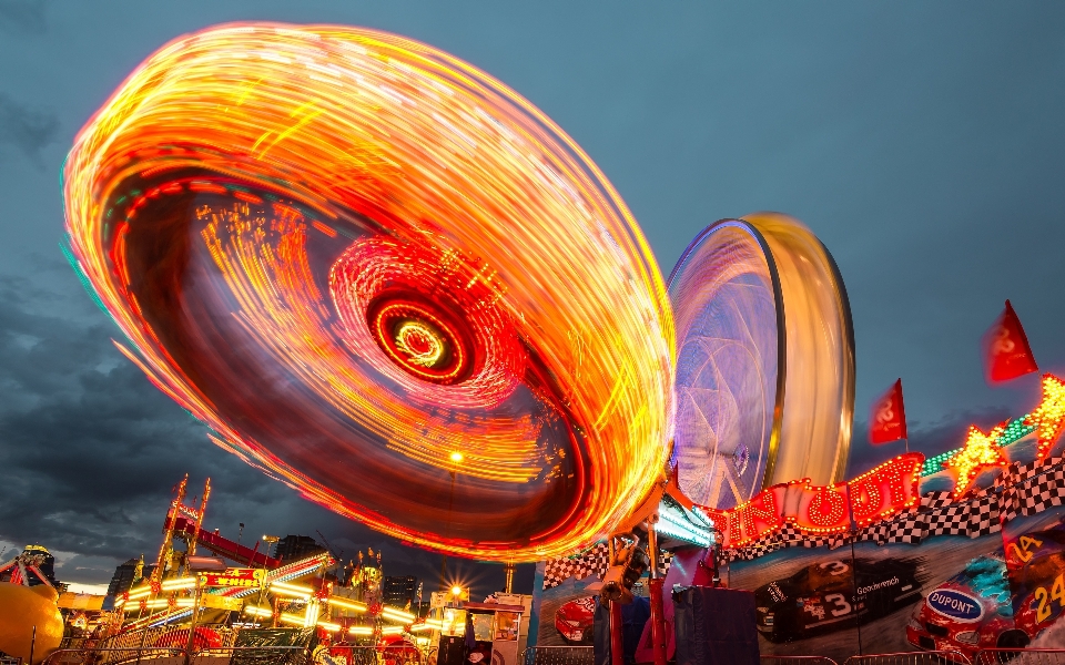 Noche redondo parque de atracciones
 color