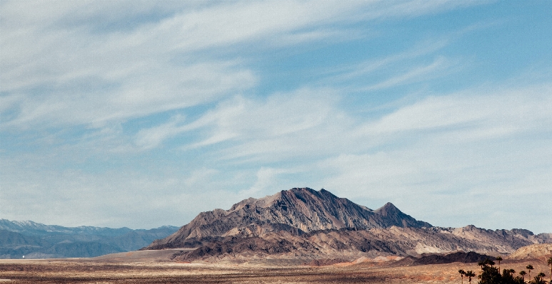 Foto Paisagem região selvagem
 montanha nuvem