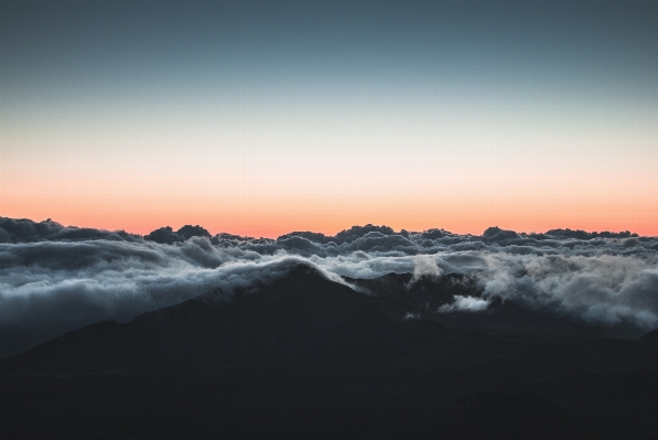 Sea horizon mountain snow Photo