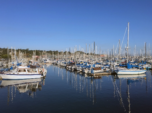 Sea water dock boat Photo