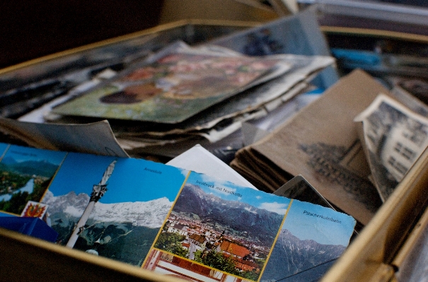 Box art photograph postcard Photo