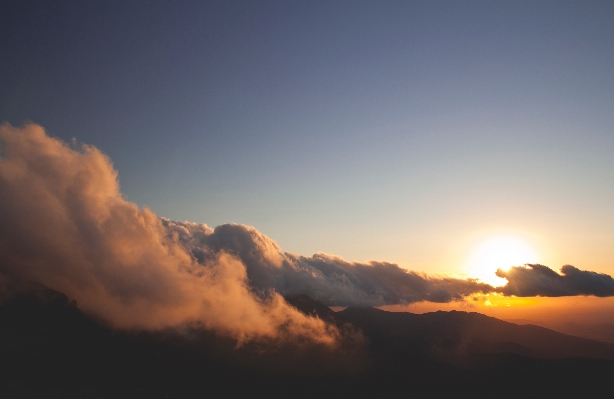 Foto Horizonte montanha nuvem céu