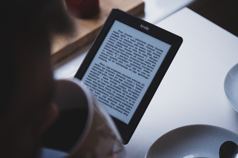 Teknologi membaca kindle ebook