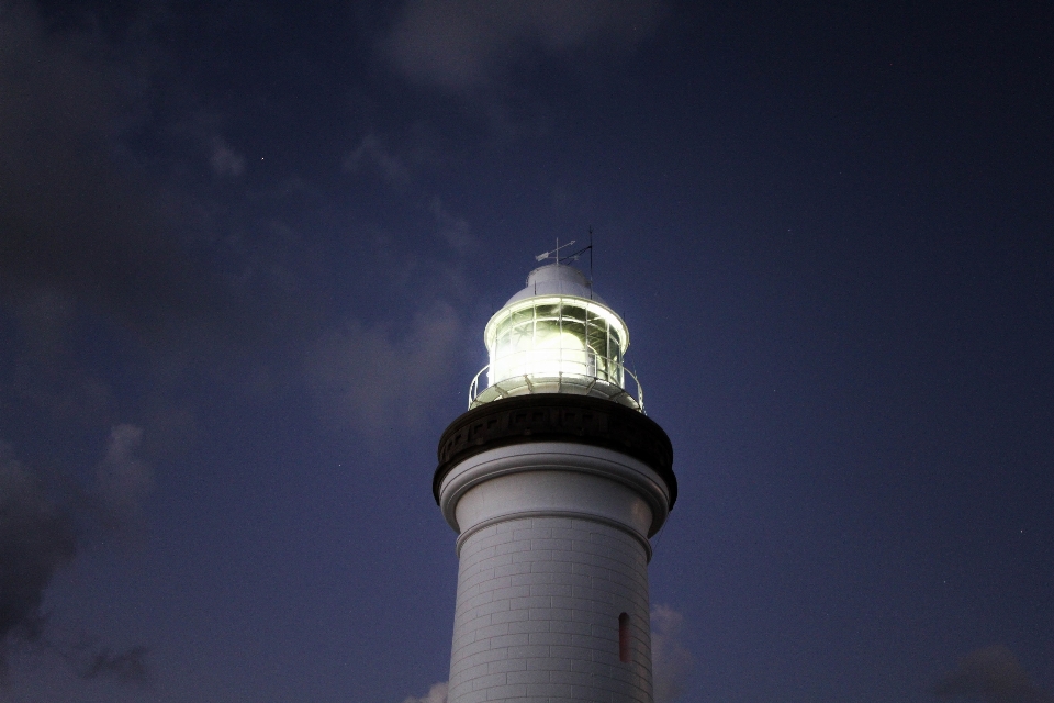 Phare ciel nuit atmosphère