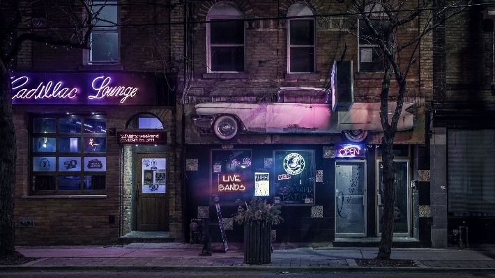 Straße nacht innenstadt
 bar Foto