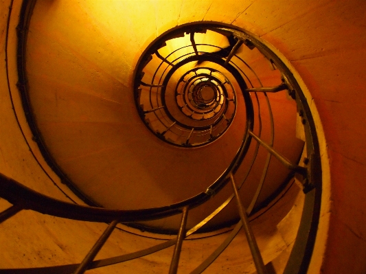 Light wood wheel spiral Photo