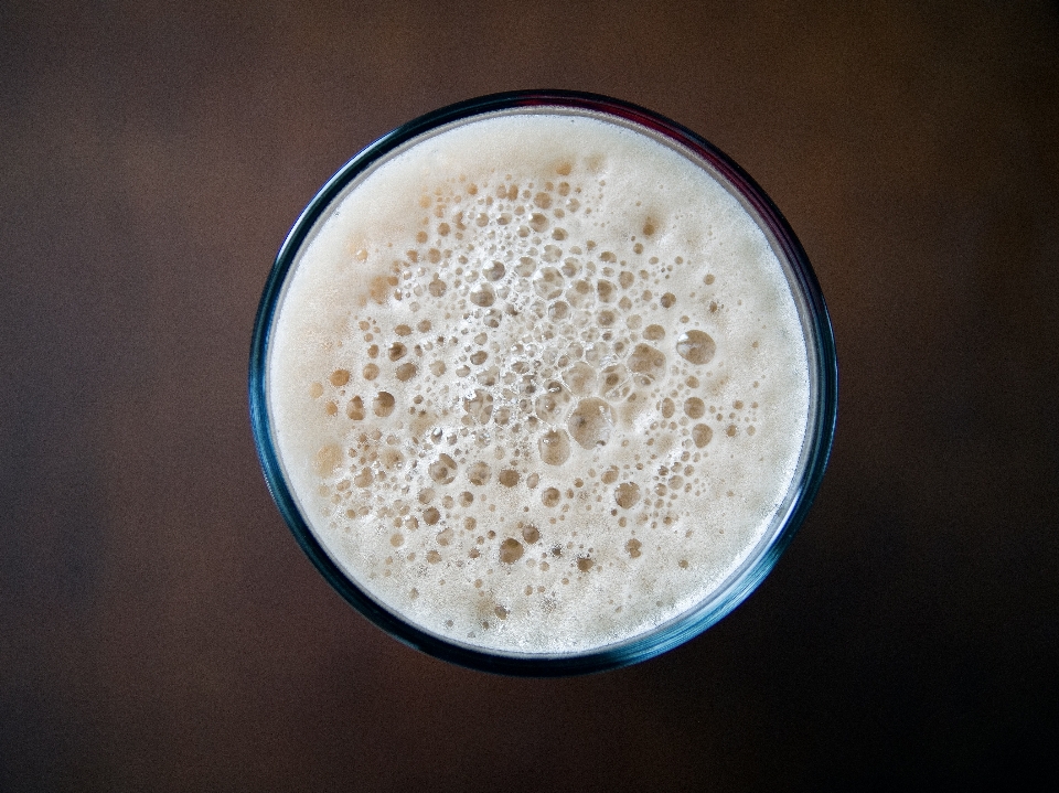 Glas schaum latté mahlzeit