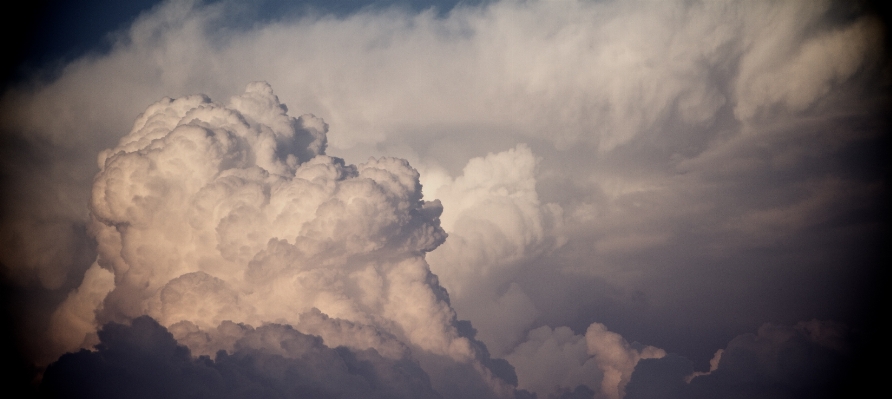 Foto Awan langit sinar matahari suasana