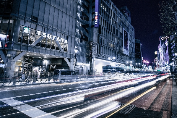 Fußgänger schnee licht verwischen Foto