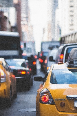 歩行者 ライト 道 渋滞 写真