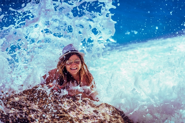 Foto água oceano pessoa aceno