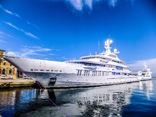 Sea boat ship vehicle Photo