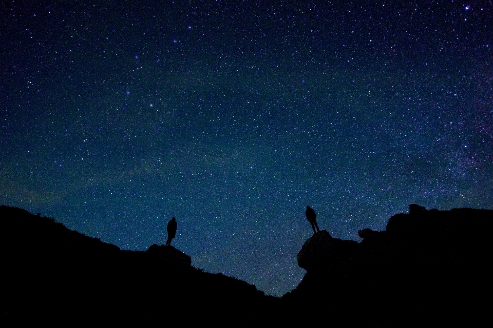 Silueta cielo noche estrella