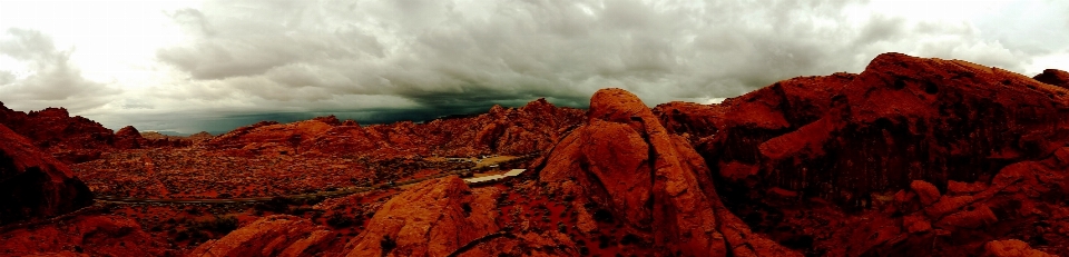 Rock 山 编队 红色的