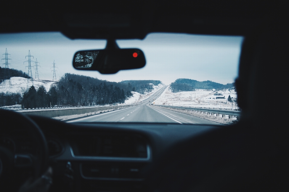 Neige hiver route voiture