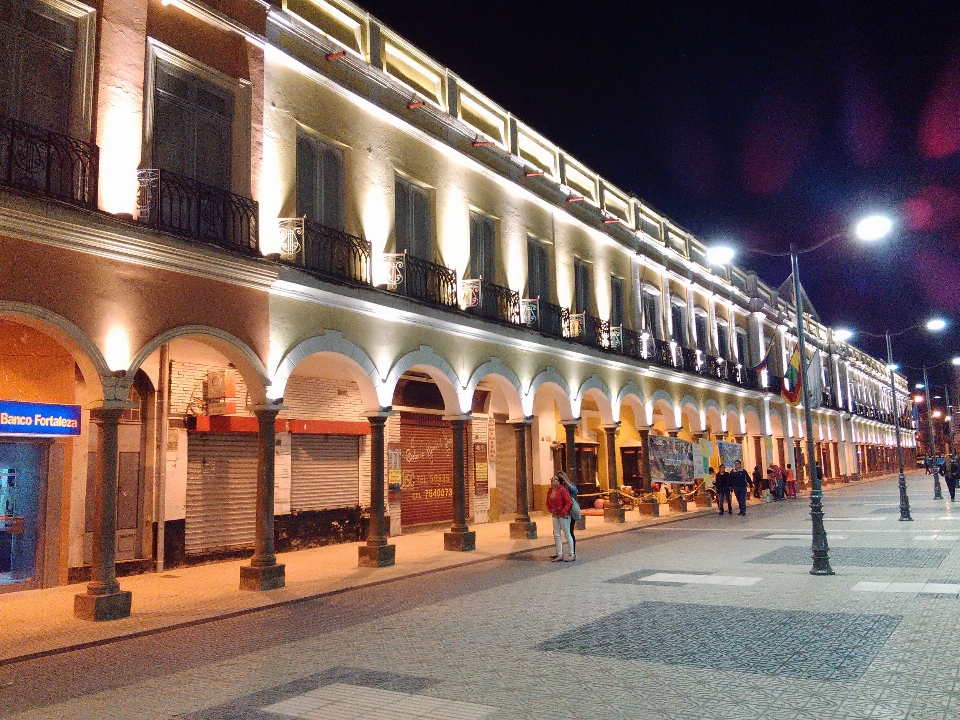 Downtown plaza facade