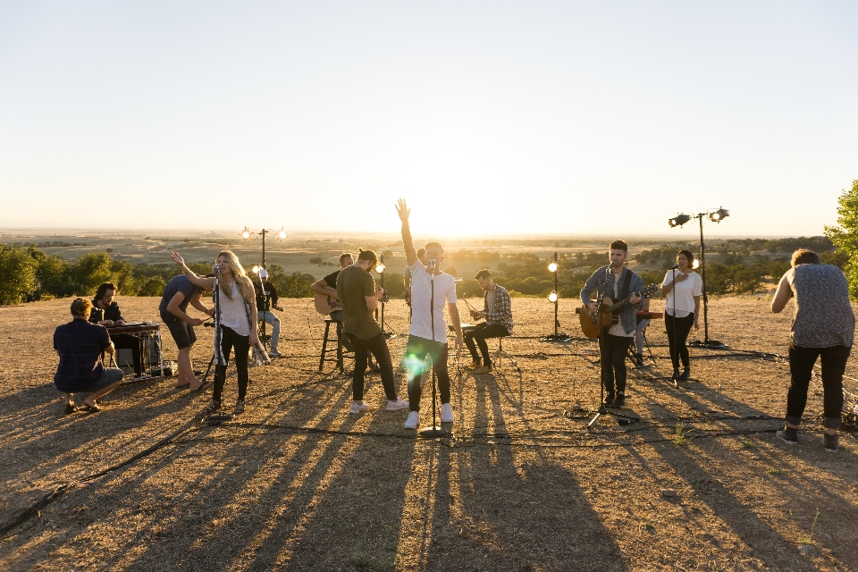 Musik menschen sonnenuntergang feld