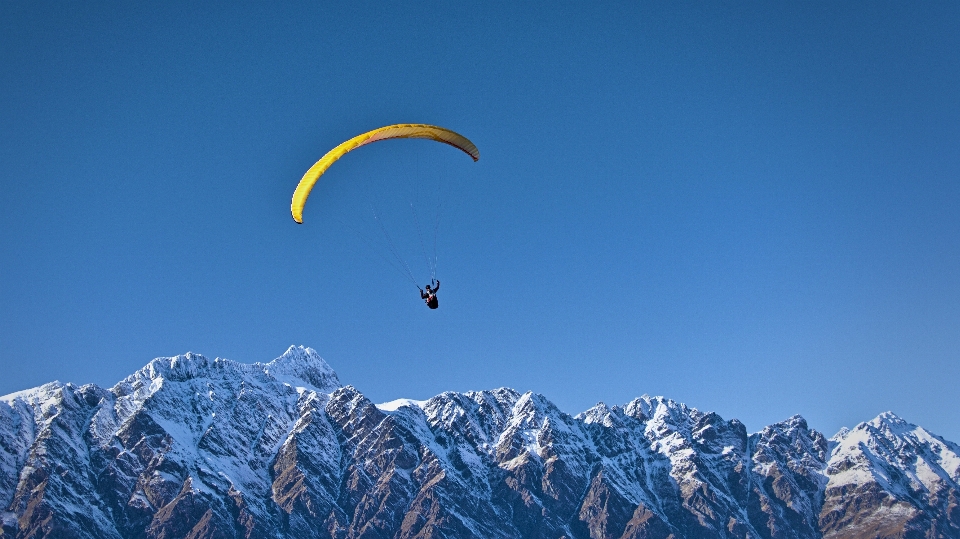 Montagne ciel chaîne de montagnes
 en volant