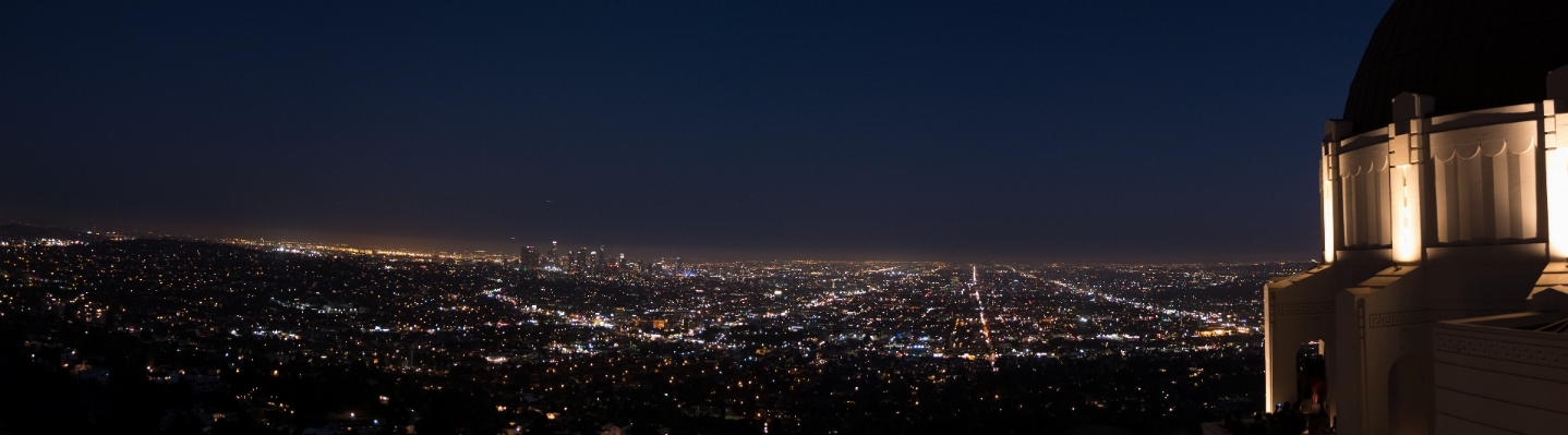 Horizon skyline night skyscraper Photo