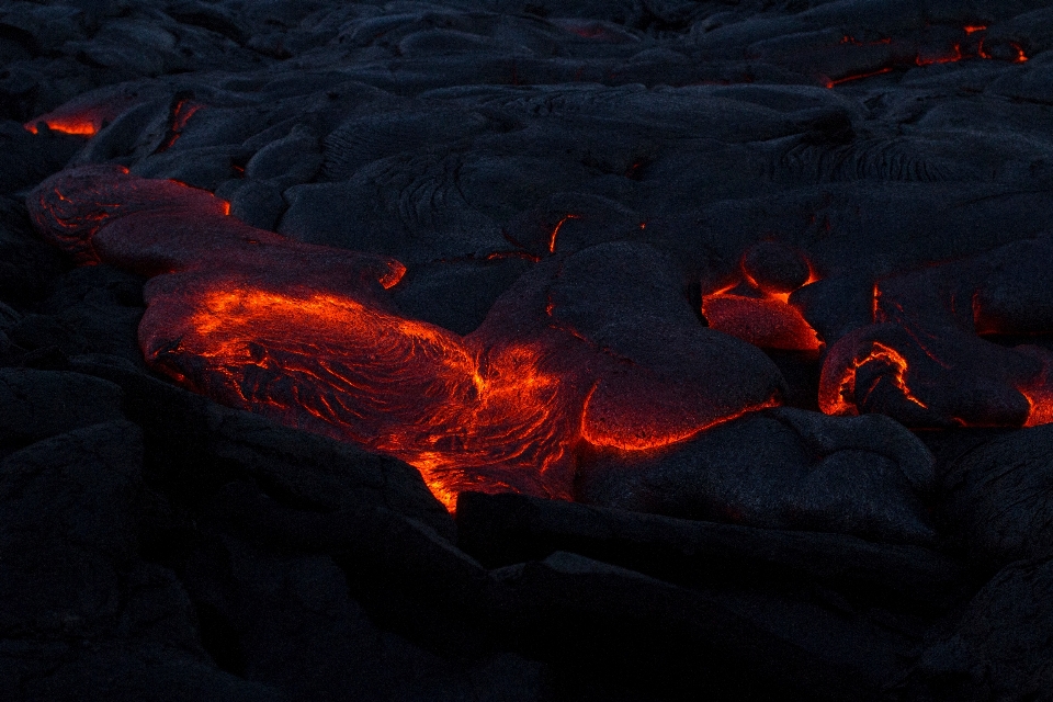 Noite vermelho escuridão
 lava