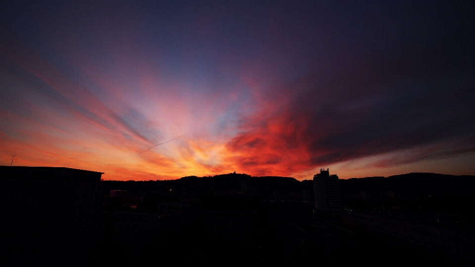 Horizon nuage ciel soleil