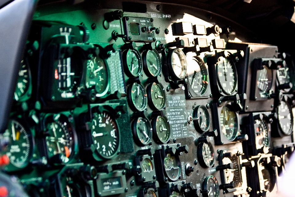 Voar aviação helicóptero cockpit