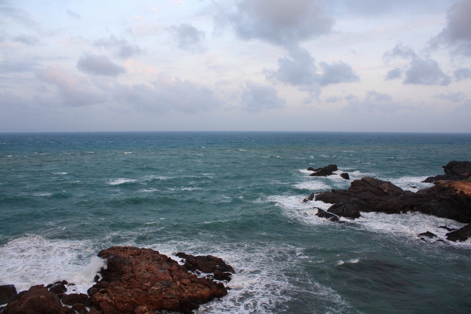 Plage mer côte rock