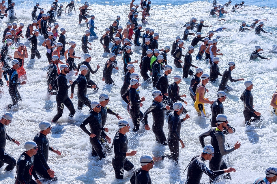 Nieve gente deporte de invierno
 equipo