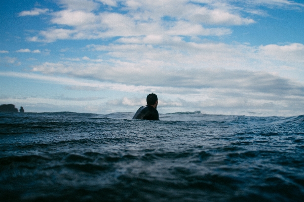 男 ビーチ 海 海岸 写真