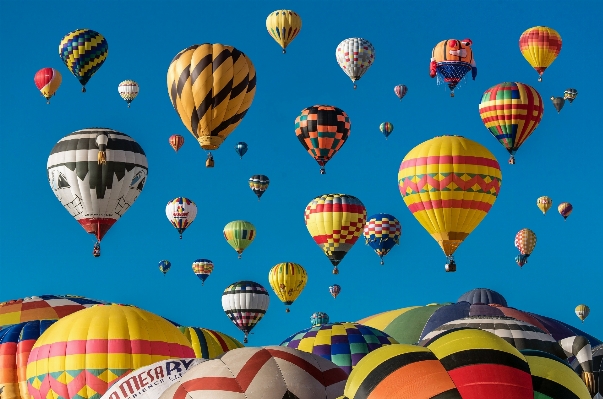 Foto Balon udara pesawat terbang kendaraan