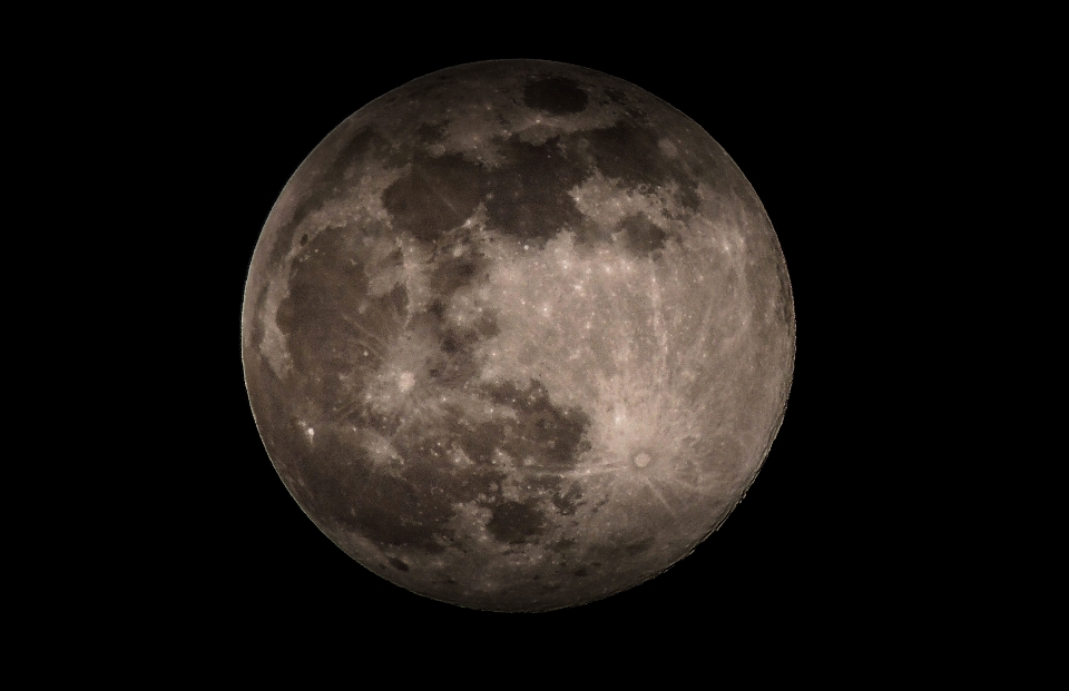 En blanco y negro
 cielo noche atmósfera