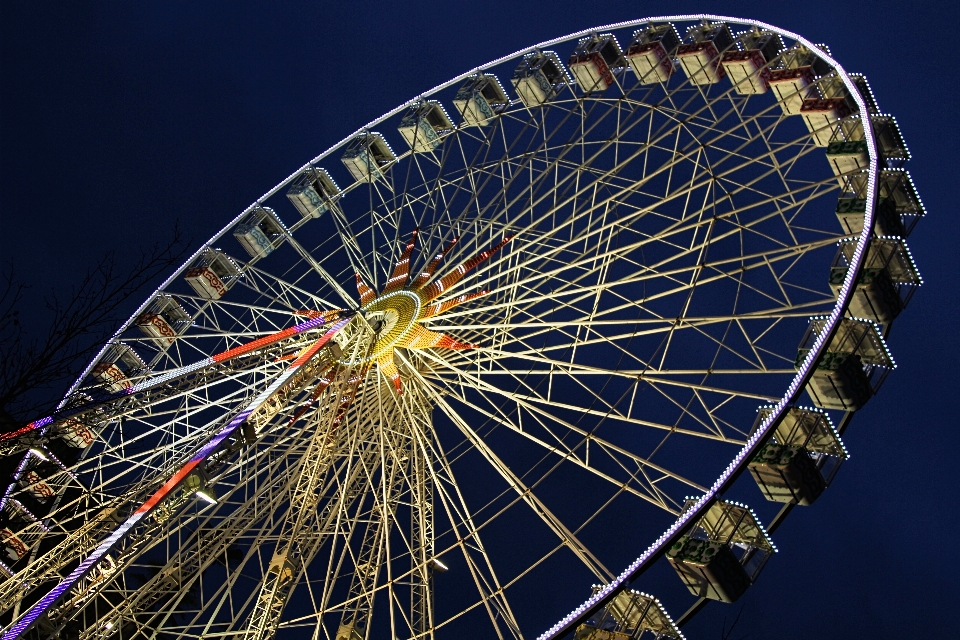 Nacht erholung riesenrad
 freizeitpark
