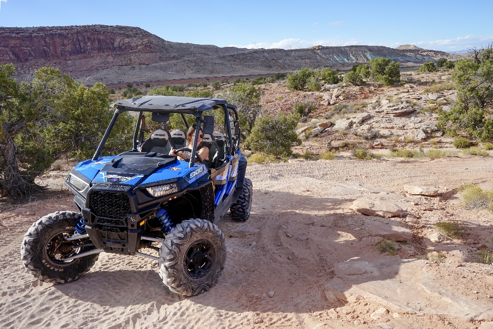 Auto jeep veicolo suolo